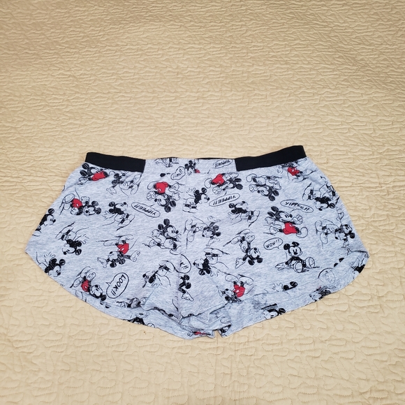 Mickey Mouse sleep shorts size L - Picture 2 of 4